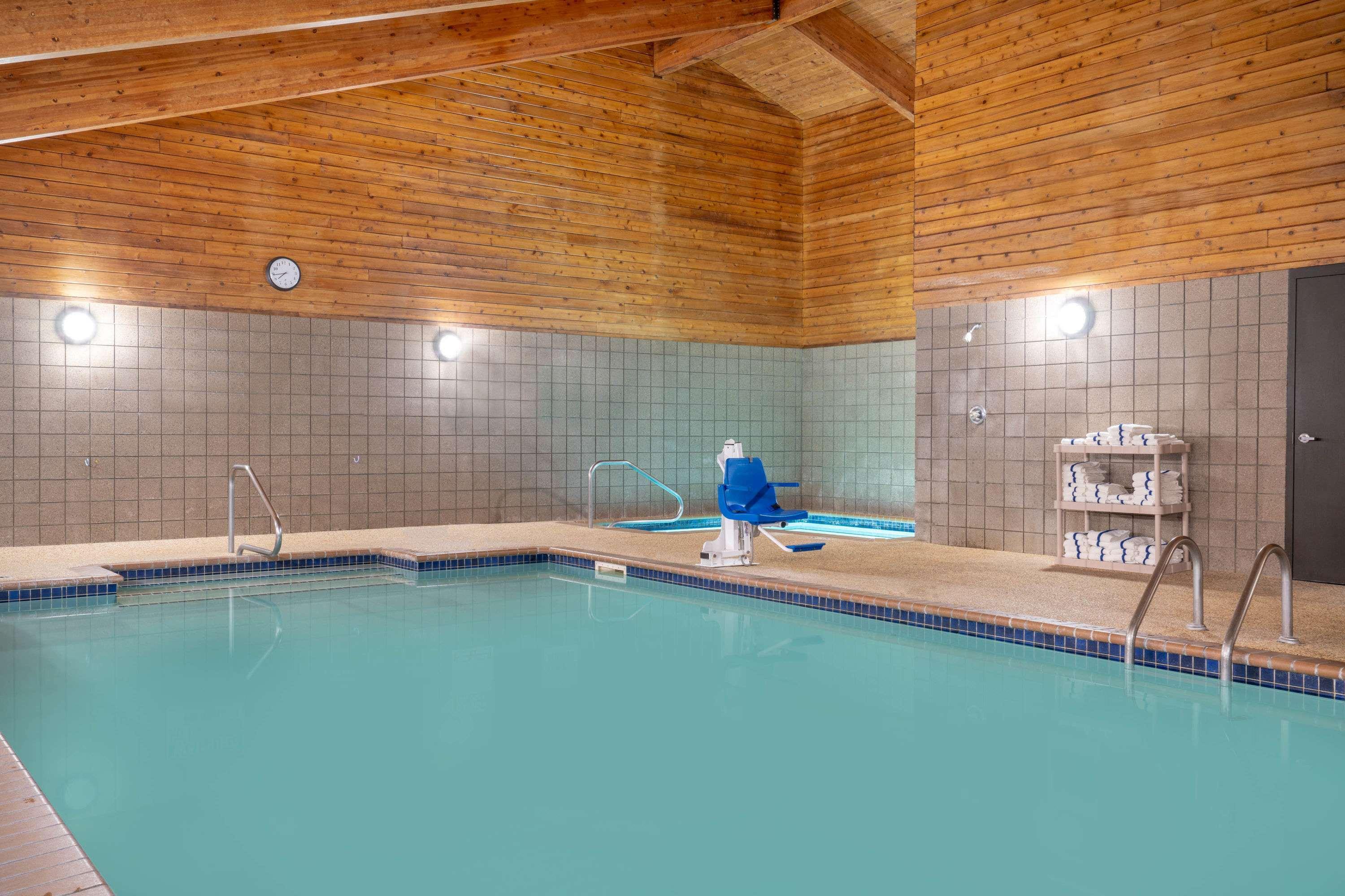 Americinn By Wyndham Rogers Eksteriør bilde